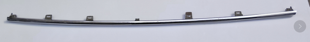 18ES rear bumper trim (light)